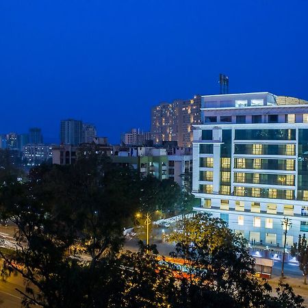 The Byke Suraj Plaza Pure Veg, Тане Екстериор снимка